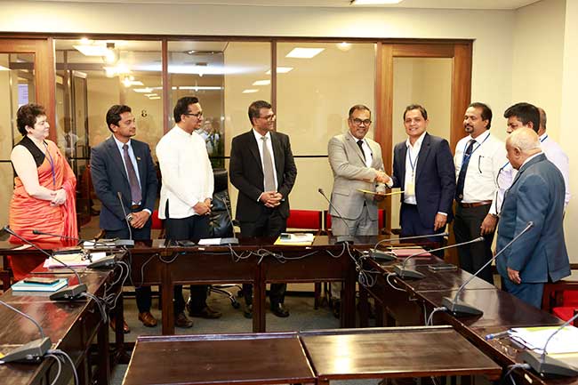 රාජ්‍ය ව්‍යාපාරවලින් ලද රු. මිලියන 757.4ක ලාභාංශ භාණ්ඩාගාරයට භාරදෙයි