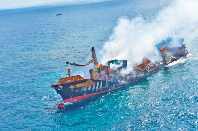 එක්ස්ප්‍රස් පර්ල් වන්දි ගෙවන්න රු. මිලියන 2980.5ක් ප්‍රාදේශීය ලේකම්වරුන්ට යොමුකර ඇතැයි ඇමැති නලින්ද කියයි