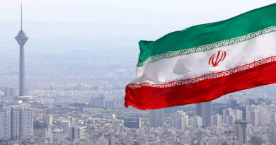 එක්සත් ජනපද සහ ඊශ්‍රායල ප්‍රහාර අඛණ්ඩව ක්‍රියාත්මක වුවහොත් තෙල් ලීටරයක්වත් නැව්ගත කිරීමට ඉඩ දෙන් නෑ – ඉරානය