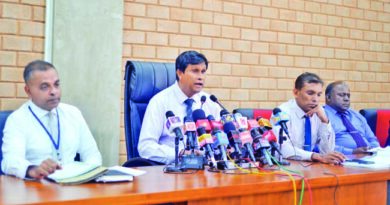 ඛනිජ ද්‍රව්‍ය කැණීම සහ ප්‍රවා­හ­න ප්‍රති­ප­ත්තිය සහ බල­පත්‍ර නිකුත් කිරීමේ නව ක්‍රමය සැප්තැ­ම්බර් 1දා සිට – භූ විද්‍යා සමී­ක්ෂණ හා පතල් කාර්යාං­ශය