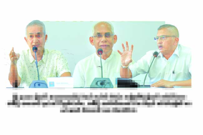 ක්‍රිකට් ක්‍රීඩ­ක­යන් මුද­ලට ක්‍රීඩා කිරීමේ තර­ග සීමා කරන දැඩි රෙගු­ ලාසි පැන­වෙයි